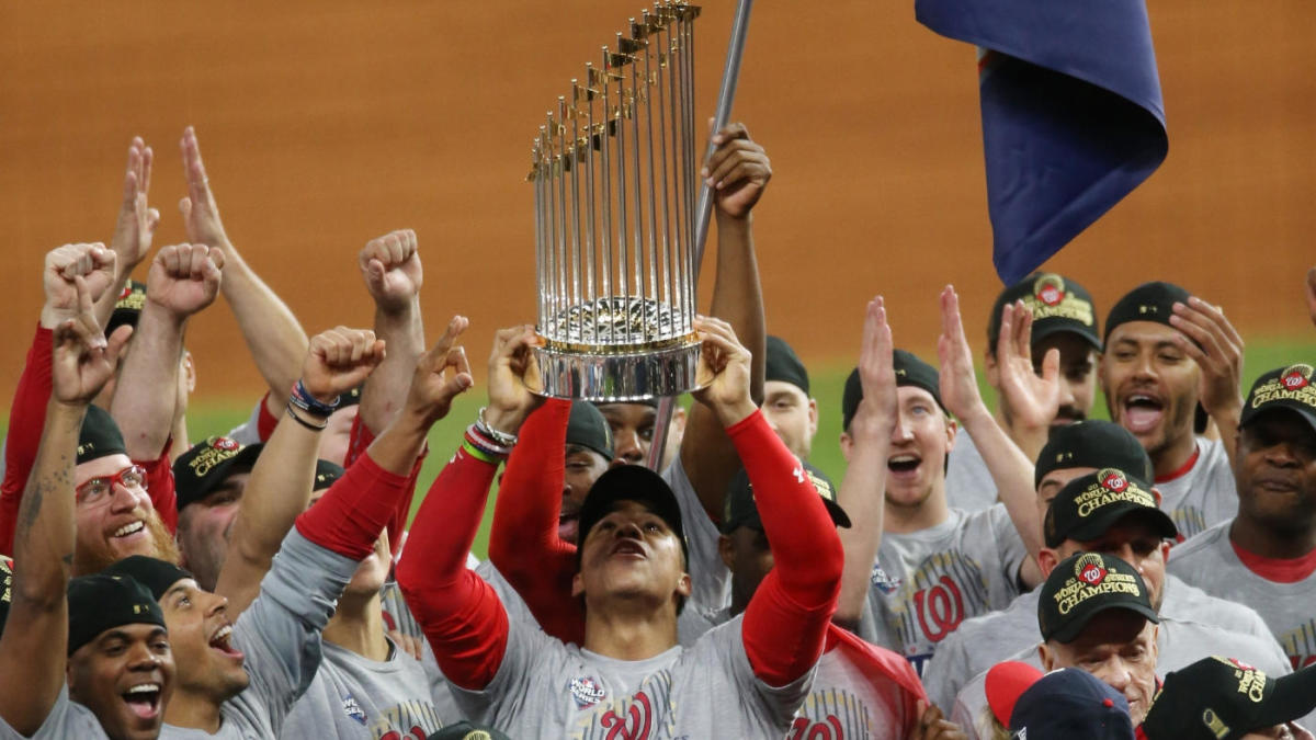 Juan Soto lifting trophy